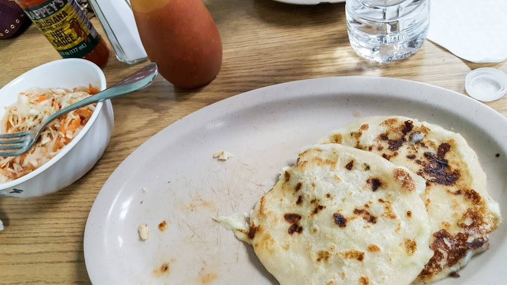 Pupuseria Carmelina | restaurant | 645 Jerusalem Ave, Uniondale, NY 11553, USA | 5164851980 OR +1 516-485-1980