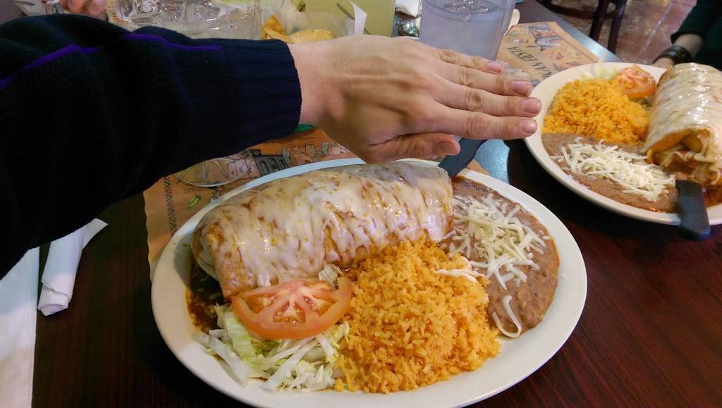 Las Palmas | restaurant | 1901 S 60th St, West Allis, WI 53219, USA | 4143299600 OR +1 414-329-9600