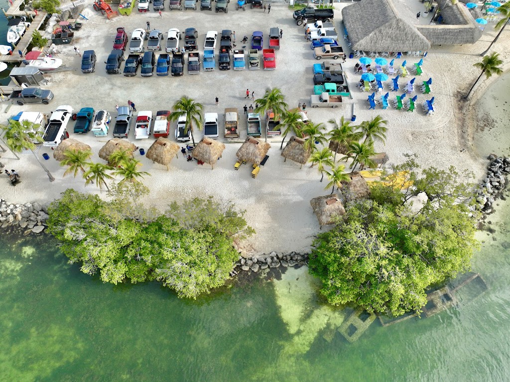 Gilberts Resort | restaurant | 107900 Overseas Hwy, Key Largo, FL 33037, USA | 3054511133 OR +1 305-451-1133