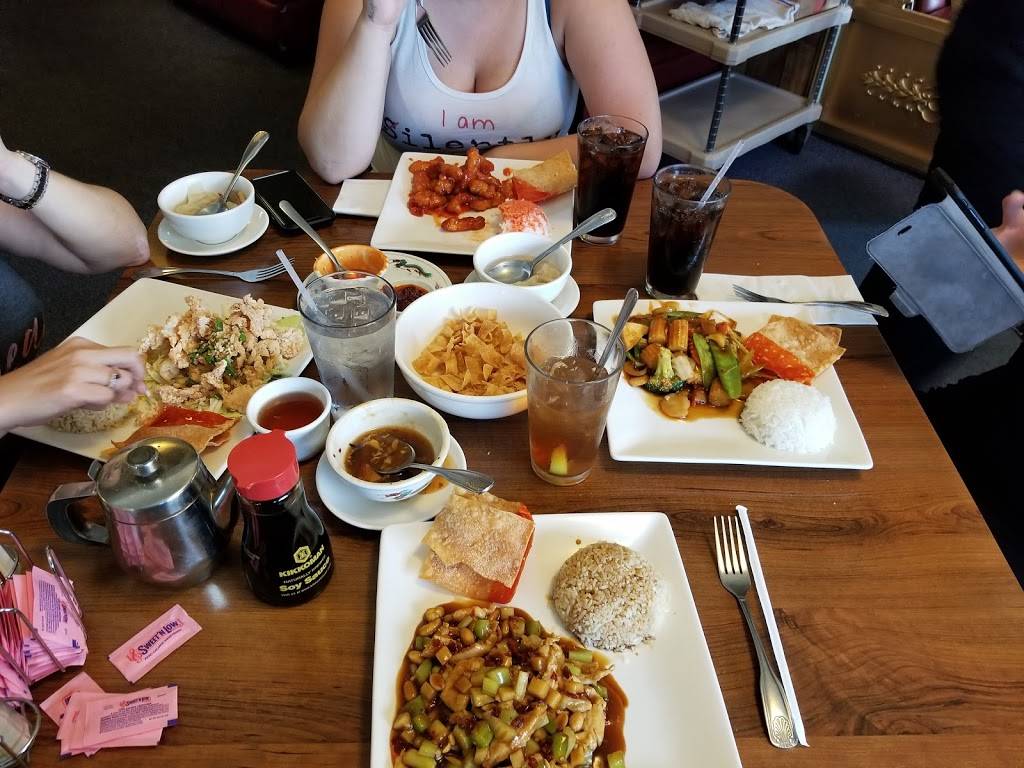 Golden Dragon Restaurant | restaurant | 6433 N Oracle Rd, Tucson, AZ 85704, USA | 5202971862 OR +1 520-297-1862