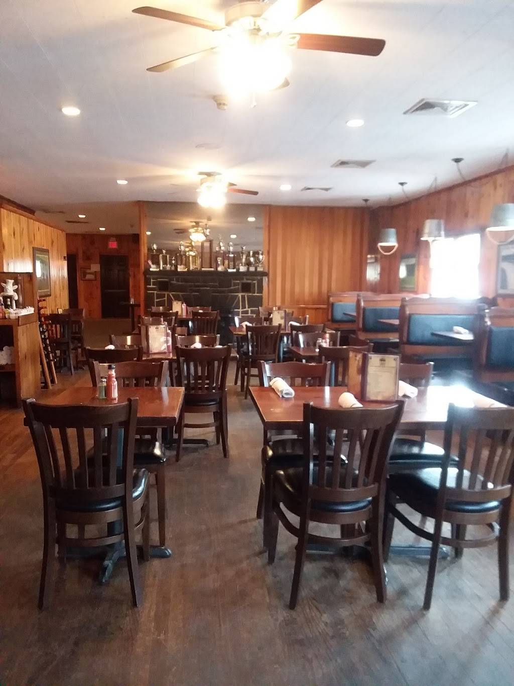 Hickory BBQ & Smokehouse | restaurant | 743 NY-28, Kingston, NY 12401, USA | 8453382424 OR +1 845-338-2424