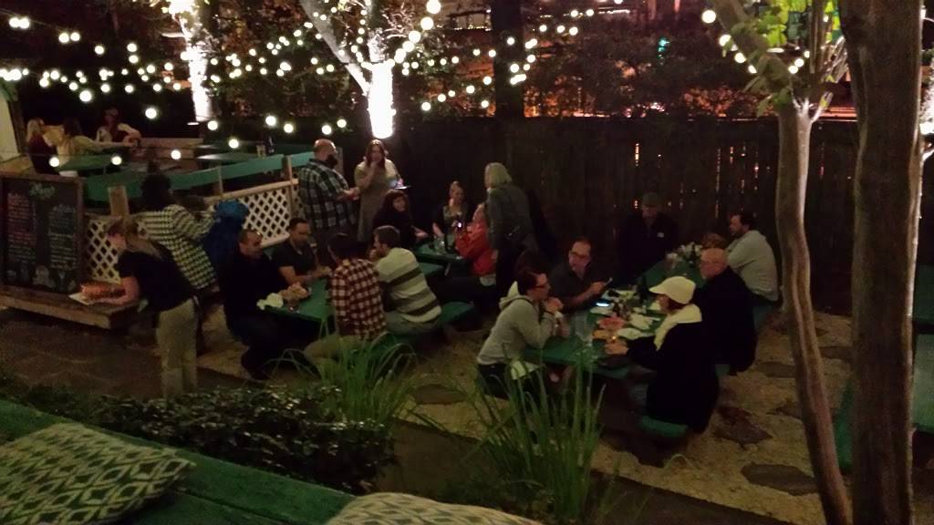 The Beer Garden Restaurant | restaurant | 101 N Jackson St, Starkville, MS 39759, USA | 6623235005 OR +1 662-323-5005