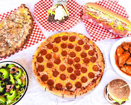 Pizza Famiglia | meal delivery | 1402 E Fletcher Ave, Tampa, FL 33612, USA | 8139750024 OR +1 813-975-0024