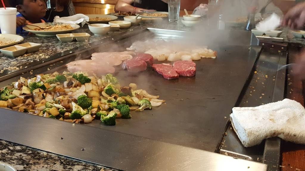 Shogun Japanese Steak & Sushi | restaurant | 3991 University Dr NW, Huntsville, AL 35816, USA | 2565343000 OR +1 256-534-3000