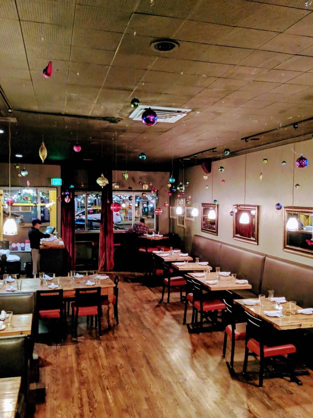 The Empire Lounge and Restaurant | restaurant | 816 Main St, Louisville, CO 80027, USA | 3036652521 OR +1 303-665-2521