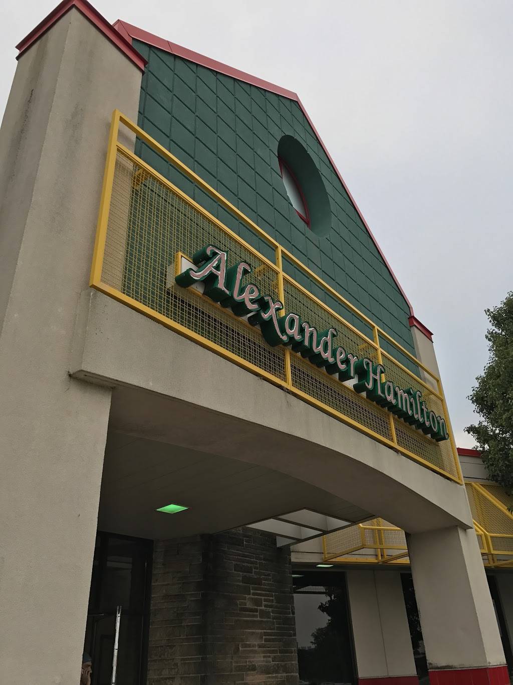 Alexander Hamilton Service Area | restaurant | NJ Tpke, Secaucus, NJ 07094, USA | 2018633345 OR +1 201-863-3345