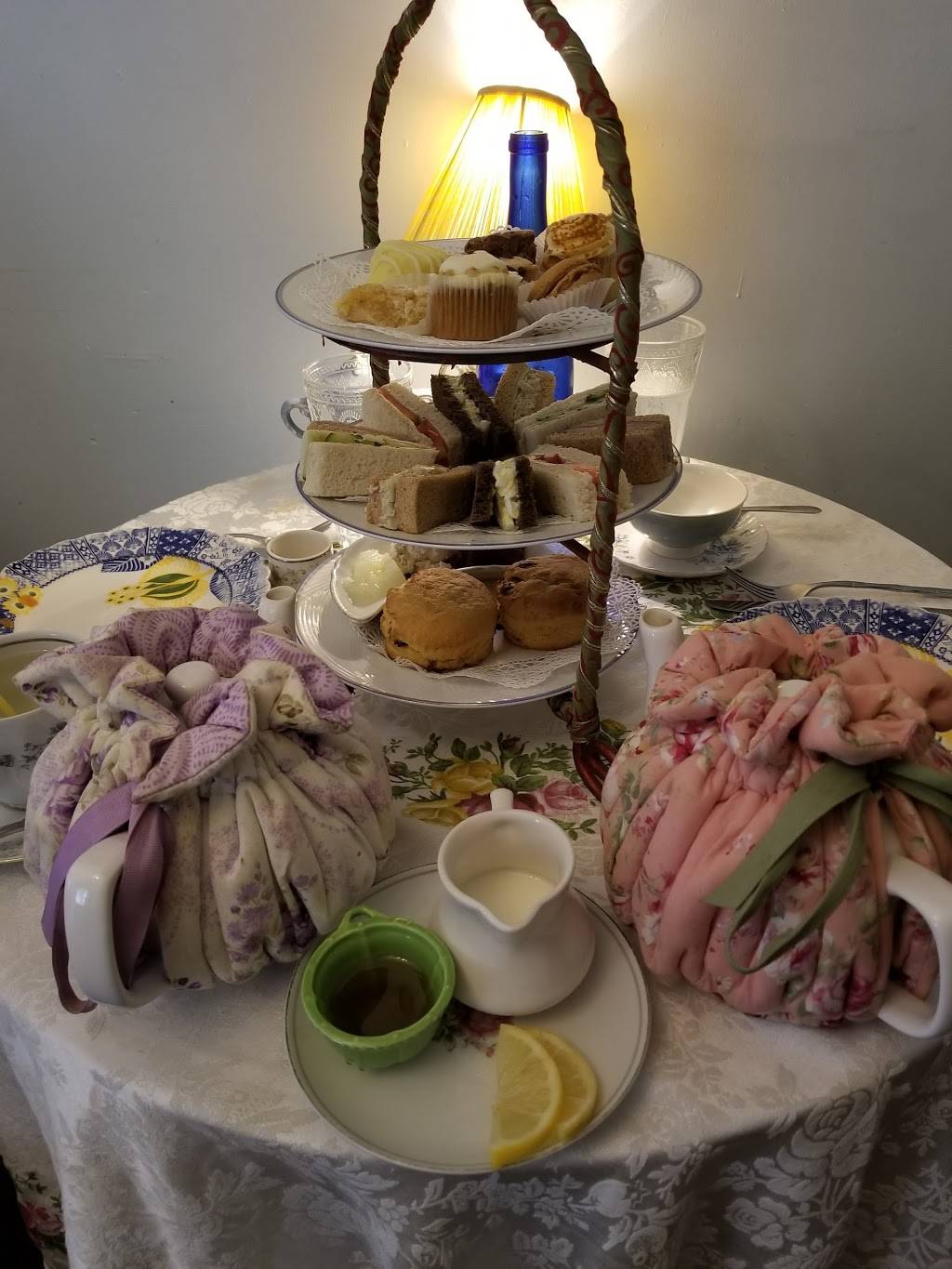 Serenity Garden Tea House | restaurant | 316 Vallette Way, West Palm Beach, FL 33401, USA | 5616553911 OR +1 561-655-3911