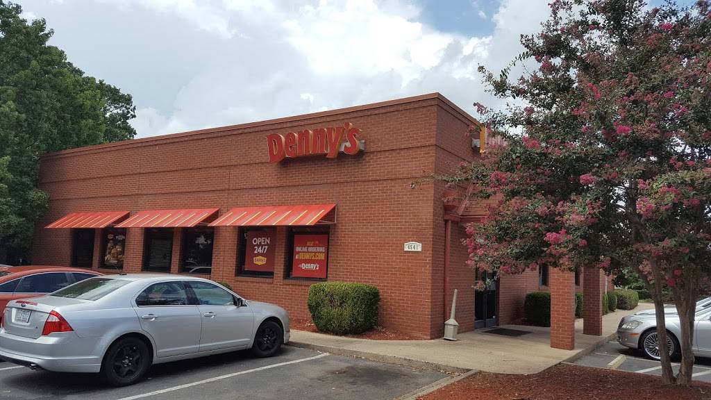 Dennys | restaurant | 4541 Sunset Rd, Charlotte, NC 28216, USA | 7045979224 OR +1 704-597-9224