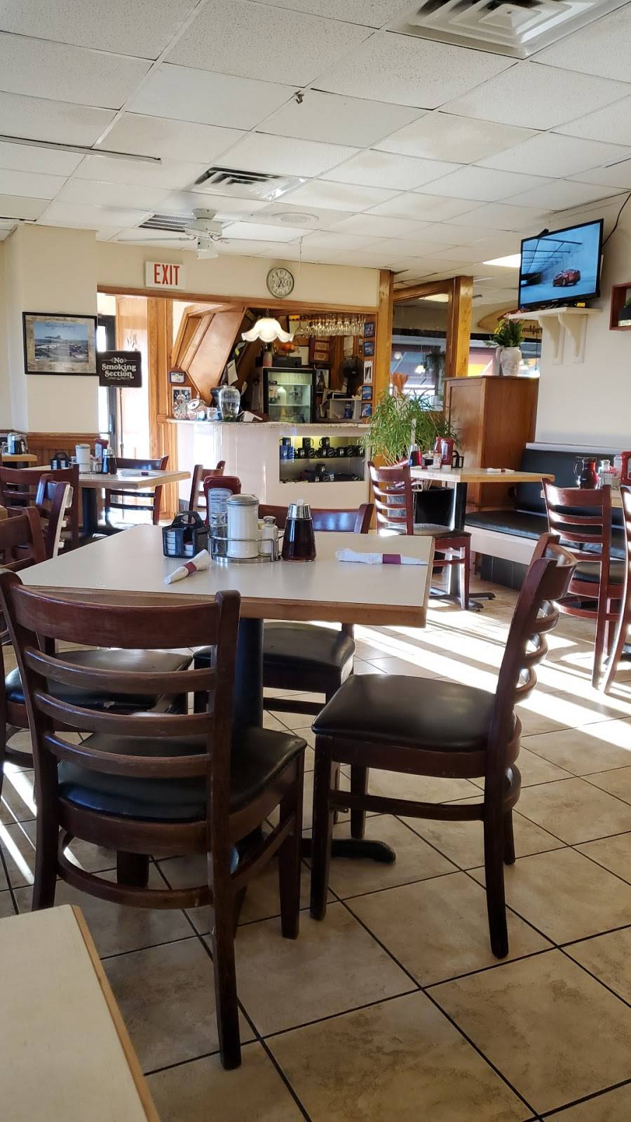 Waffles & Co | bakery | 1710 Pacific Ave, Virginia Beach, VA 23451, USA | 7574910363 OR +1 757-491-0363