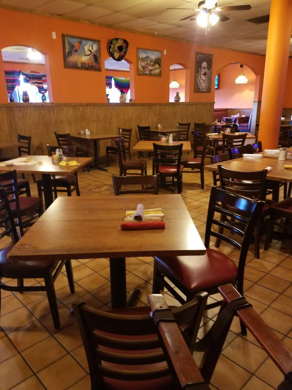 Los Perez Mexican Restaurant | restaurant | 9439 S Texas 6, Houston, TX 77083, USA | 2819885585 OR +1 281-988-5585