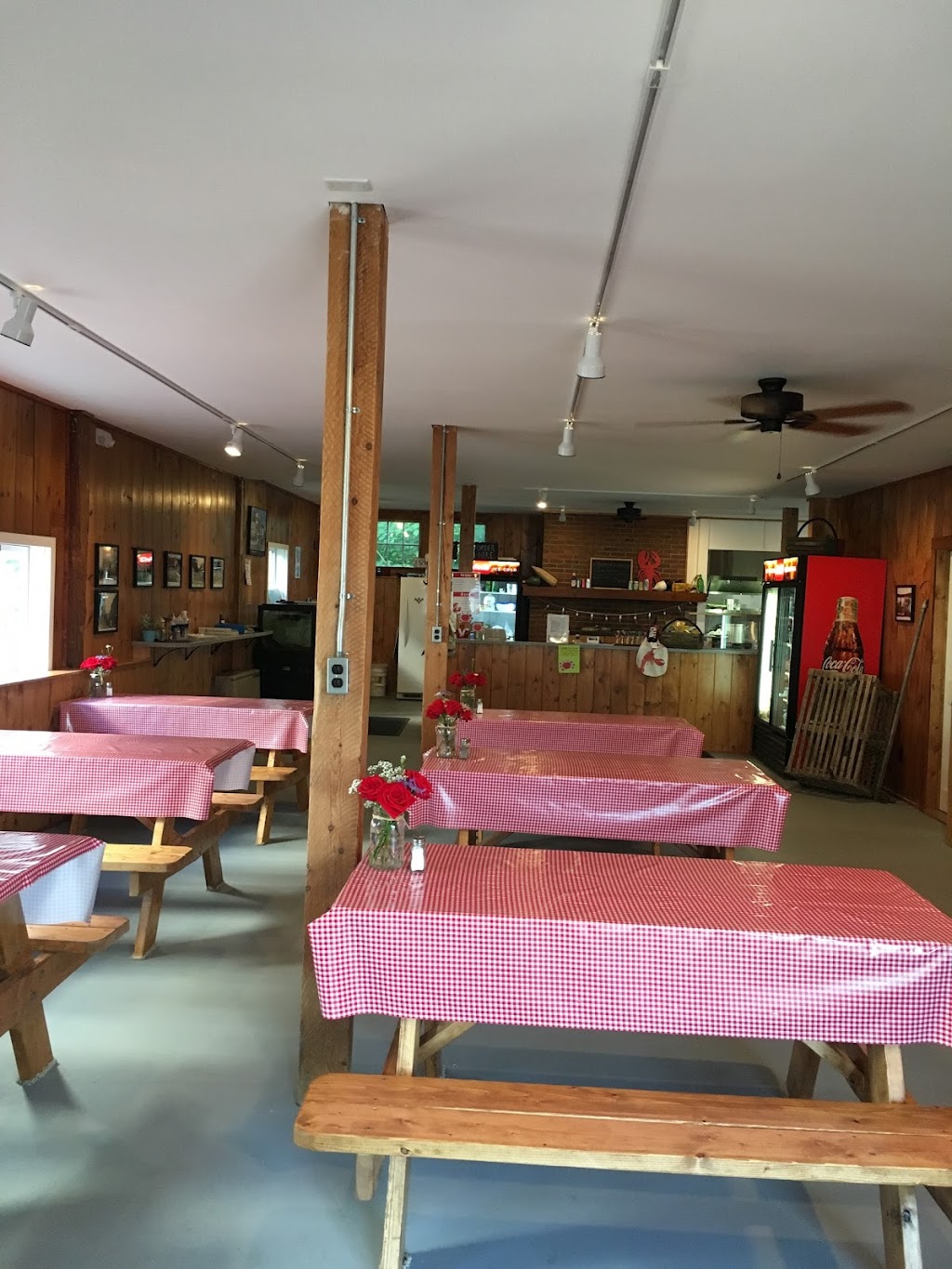 Joe Lane Lobsterman | meal takeaway | 115 Elm St, Damariscotta, ME 04543, USA | 2076820110 OR +1 207-682-0110