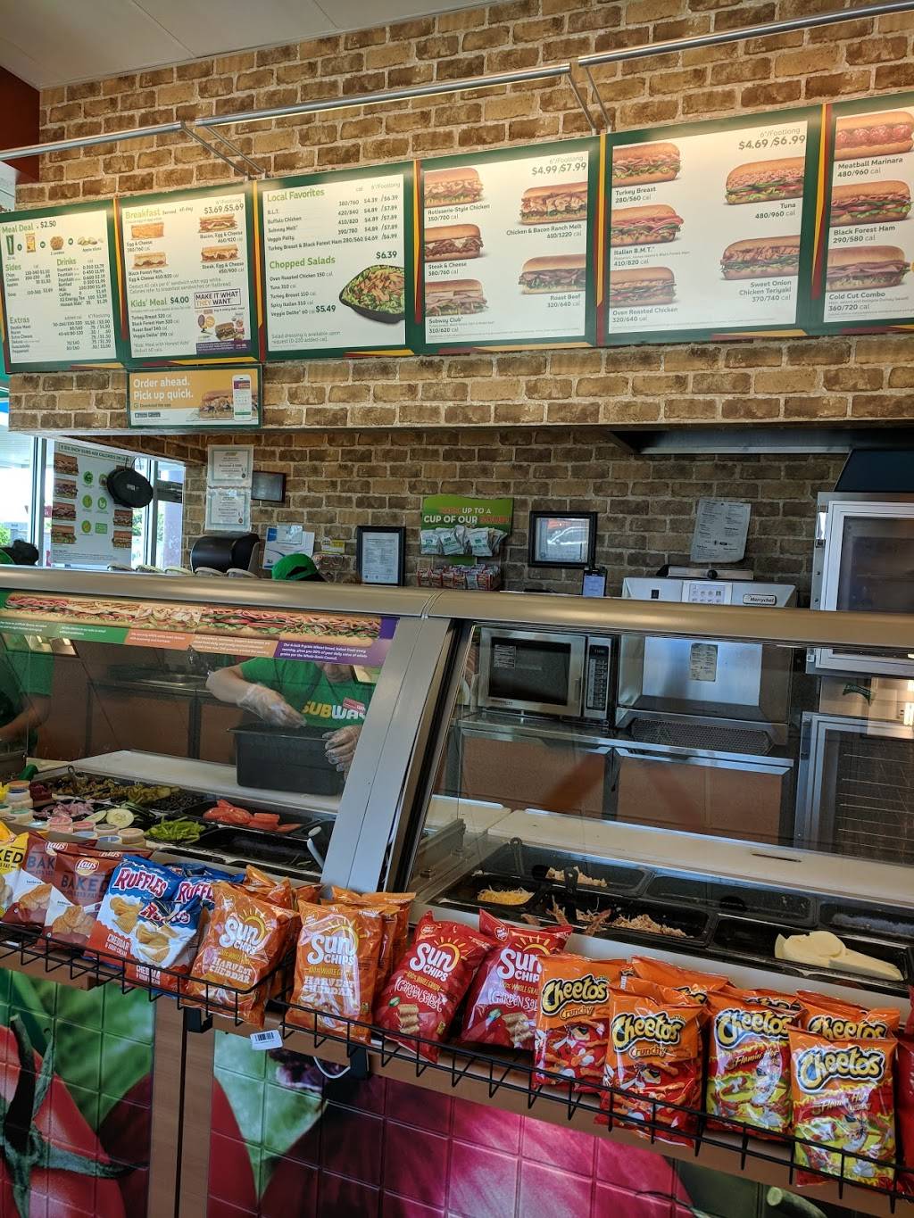 Subway Restaurants | restaurant | 1234 N Halsted St, Chicago, IL 60642, USA | 3122624101 OR +1 312-262-4101