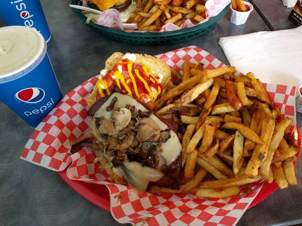 Simons Prime Hamburgers | restaurant | 3580 Tecumseh Rd E, Windsor, ON N8W 1H6, Canada | 5199151397 OR +1 519-915-1397