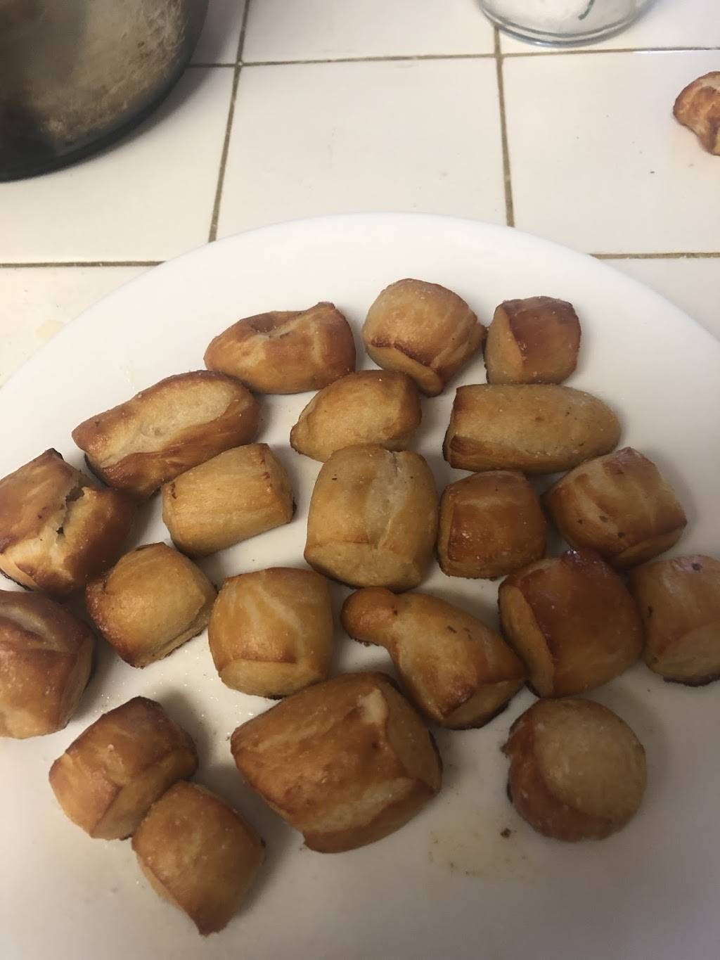 Taco Bell | meal takeaway | 103 S Rainbow Blvd, Las Vegas, NV 89145, USA | 7023293843 OR +1 702-329-3843