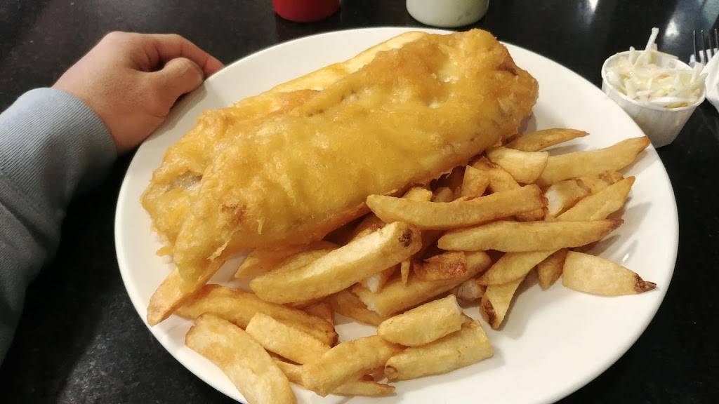 Halibut House Fish & Chips | restaurant | 560 Mulock Dr, Newmarket, ON L3Y 8R9, Canada | 9052356887 OR +1 905-235-6887