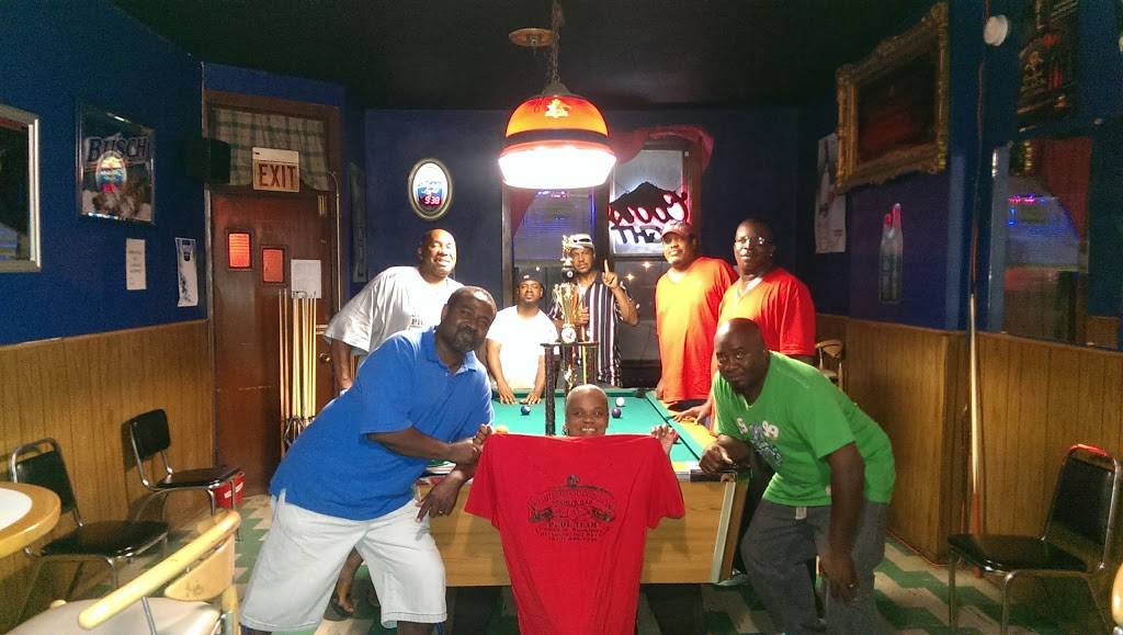 Neighborhood Bar & Grill | restaurant | 4337 N Broadway, St. Louis, MO 63147, USA | 3144997236 OR +1 314-499-7236