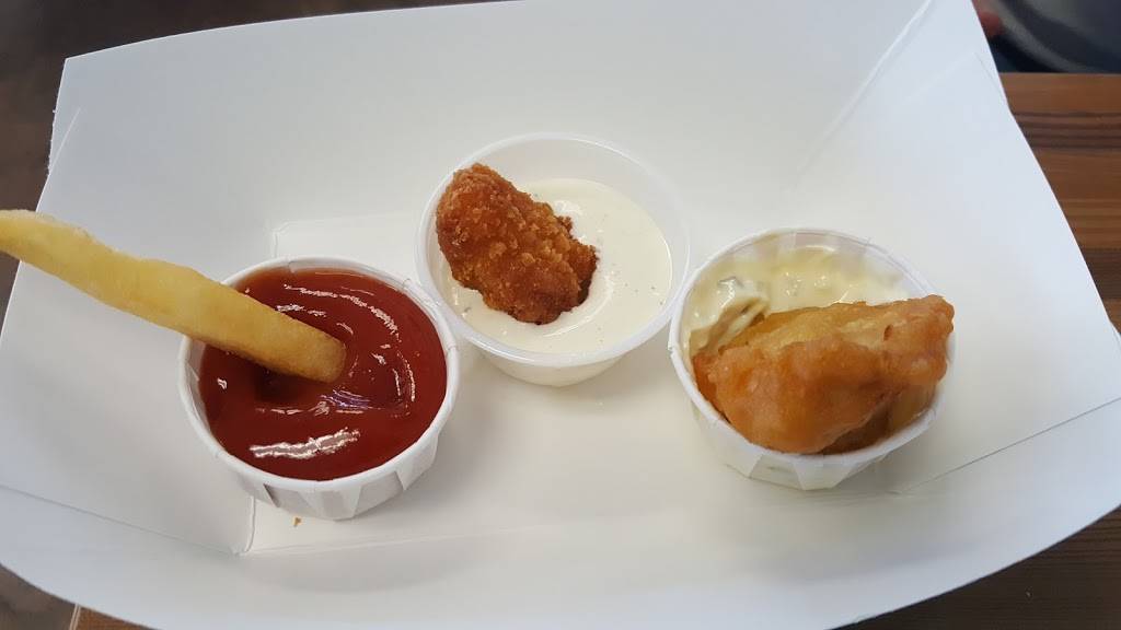 York Shore House | restaurant | 43629 15th St W, Lancaster, CA 93534, USA | 6619453370 OR +1 661-945-3370