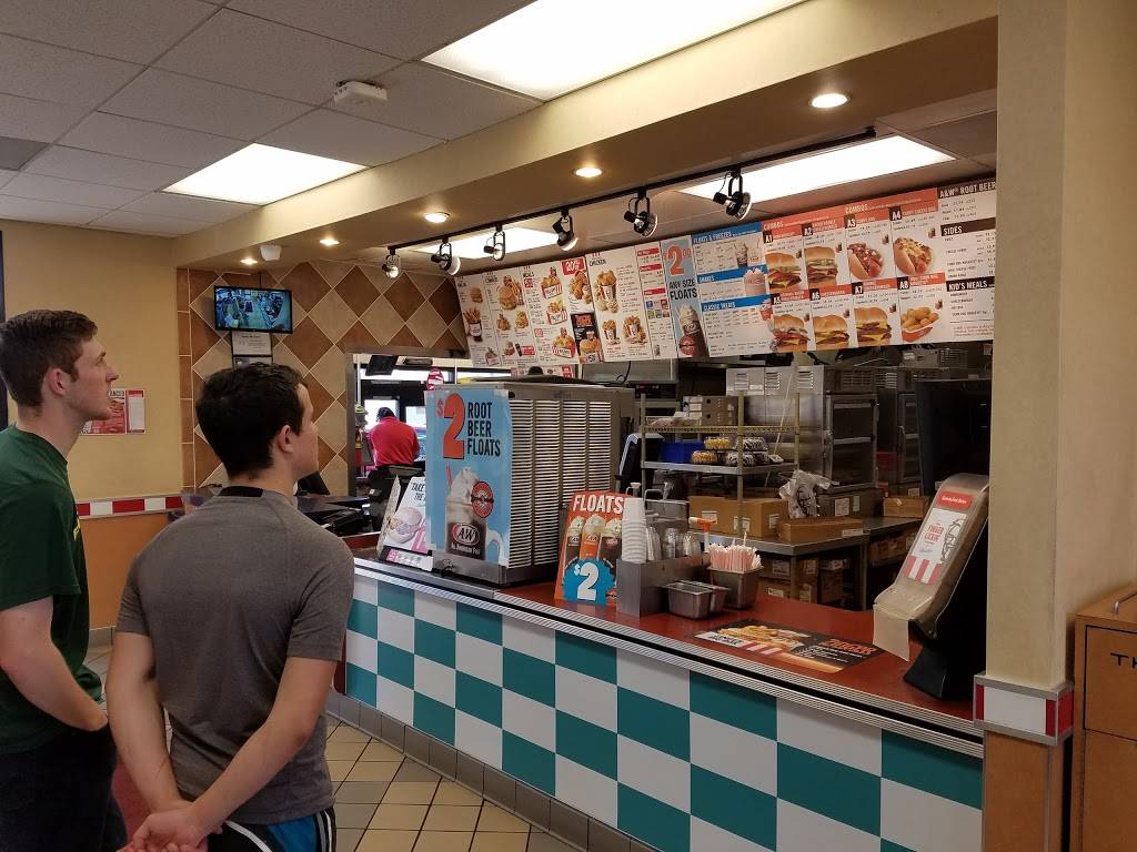 KFC | restaurant | 1308 Molalla Ave, Oregon City, OR 97045, USA | 5036579923 OR +1 503-657-9923