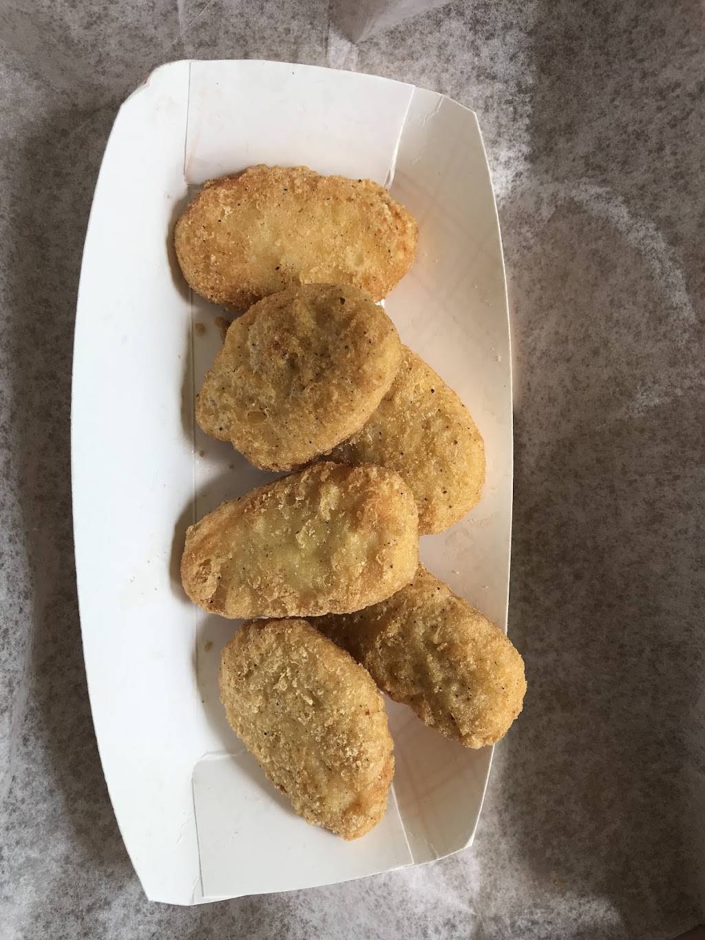 Beansies Bus | restaurant | 1 Sherman St, Burlington, VT 05401, USA | 8023437181 OR +1 802-343-7181