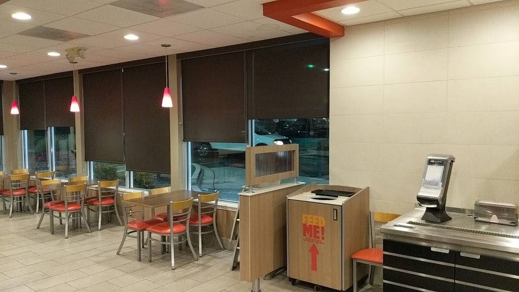 Burger King | restaurant | 2217 F, Defense Hwy, Crofton, MD 21114, USA | 3012610859 OR +1 301-261-0859