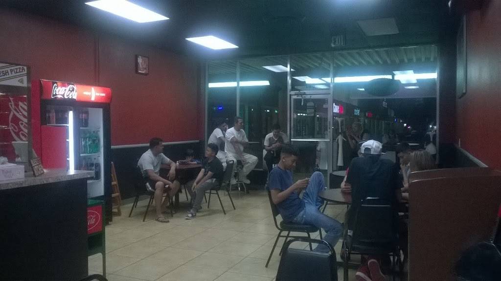 Que Pizza | restaurant | 693 Peoria St, Aurora, CO 80011, USA | 3033405849 OR +1 303-340-5849