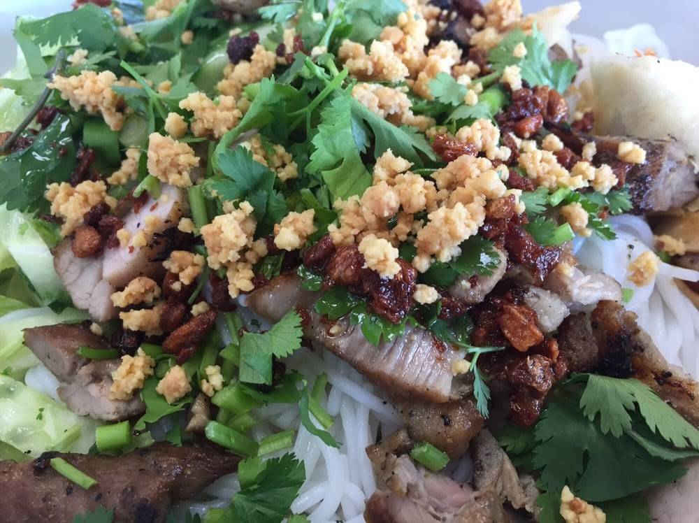 Lieus Asian Cuisine | restaurant | 5320 N High St, Columbus, OH 43214, USA | 6144681818 OR +1 614-468-1818