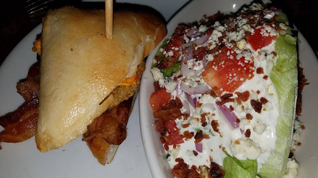 The Gin Mill | restaurant | 124 E Prairie Ave, Decatur, IL 62523, USA | 2173308073 OR +1 217-330-8073