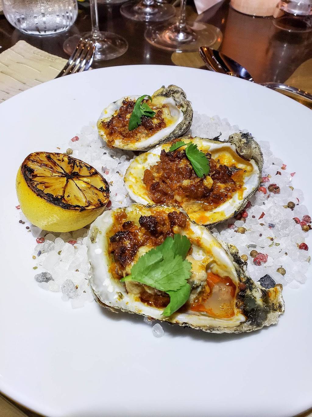 TRIBUTE at The Houstonian | restaurant | 111 N Post Oak Ln, Houston, TX 77024, USA | 7136856713 OR +1 713-685-6713