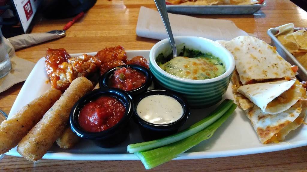 Applebees Grill + Bar | restaurant | 9031 Watson Rd, St. Louis, MO 63126, USA | 3149680800 OR +1 314-968-0800