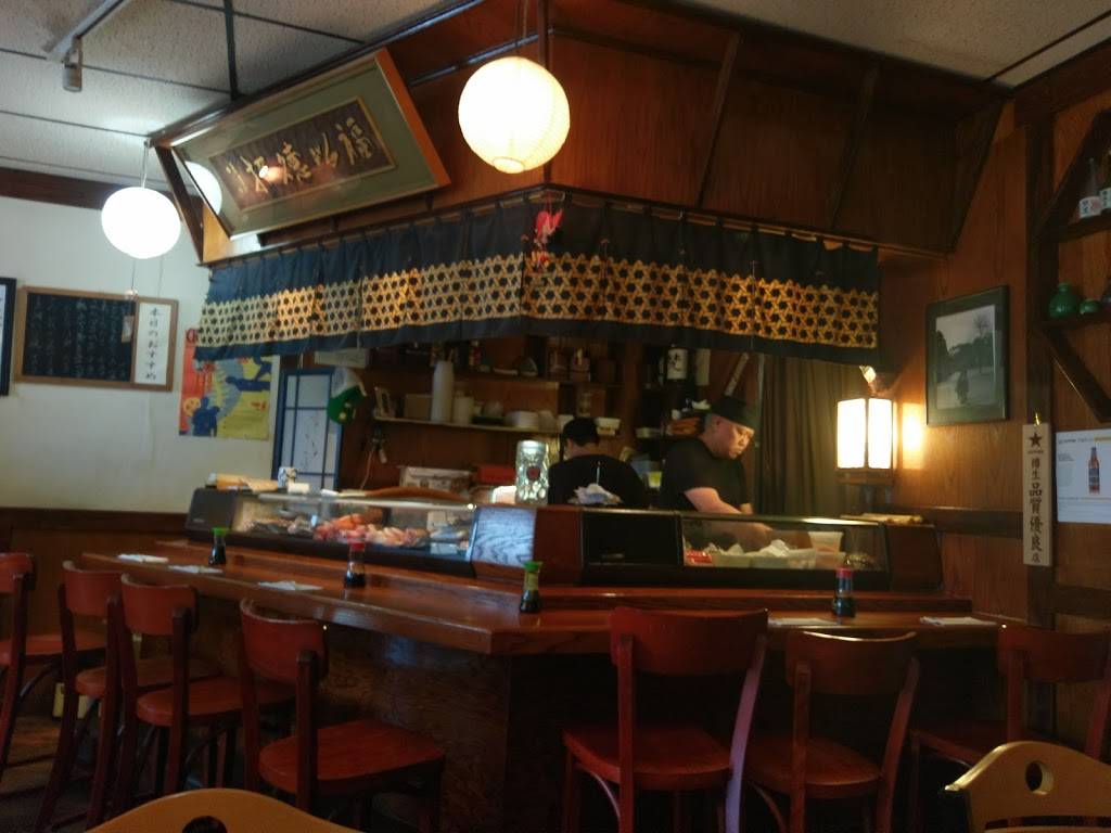 Taka Sushi | restaurant | 821 Carman Ave, Westbury, NY 11590, USA | 5168760033 OR +1 516-876-0033