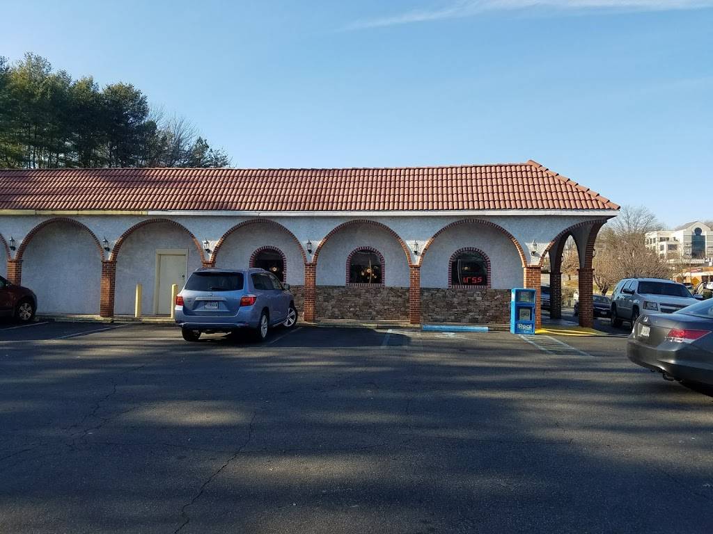 Guadalajara | restaurant | 1618, 395 Greenbrier Dr, Charlottesville, VA 22901, USA | 4349784313 OR +1 434-978-4313