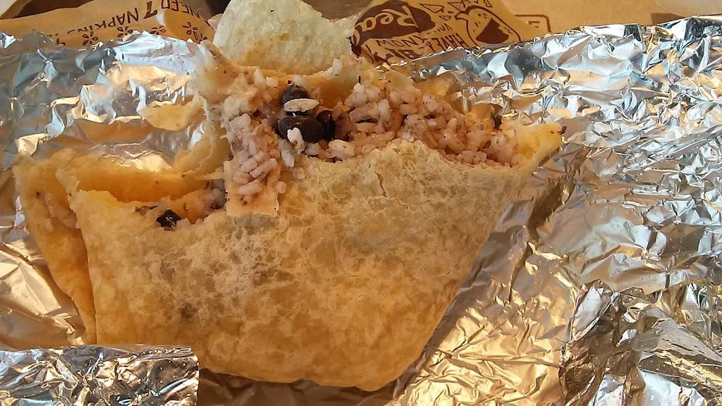 Chipotle Mexican Grill | restaurant | 2735 W University Dr Suite 1051, Denton, TX 76201, USA | 9402430762 OR +1 940-243-0762