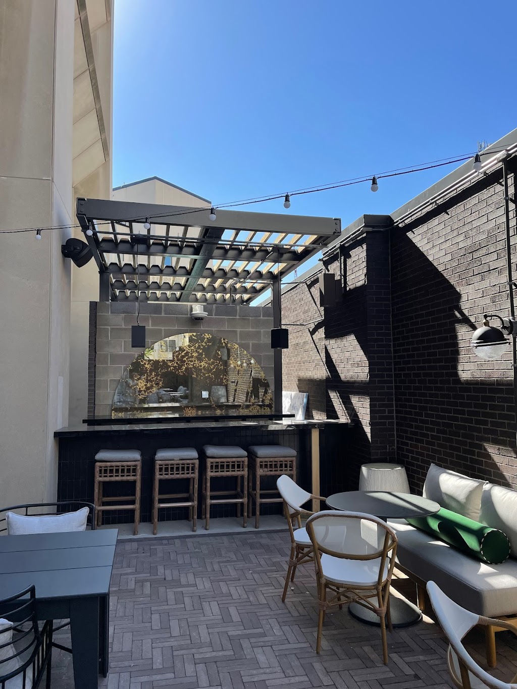 The Hulman | restaurant | 141 E Washington St, Indianapolis, IN 46204, USA | 3177352586 OR +1 317-735-2586