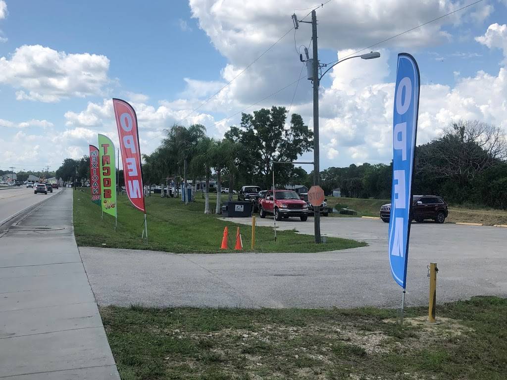 The Family Food Truck | restaurant | 550 Lee Blvd, Lehigh Acres, FL 33936, USA | 2396749322 OR +1 239-674-9322