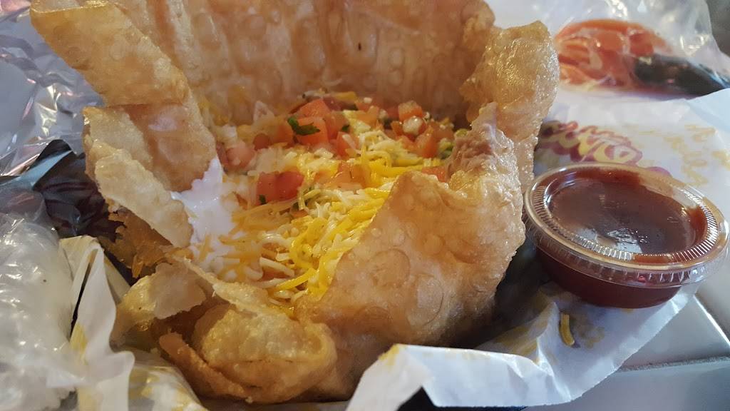 Albertos Mexican Food | restaurant | 40250 Murrieta Hot Springs Rd #117, Murrieta, CA 92563, USA | 9516001215 OR +1 951-600-1215