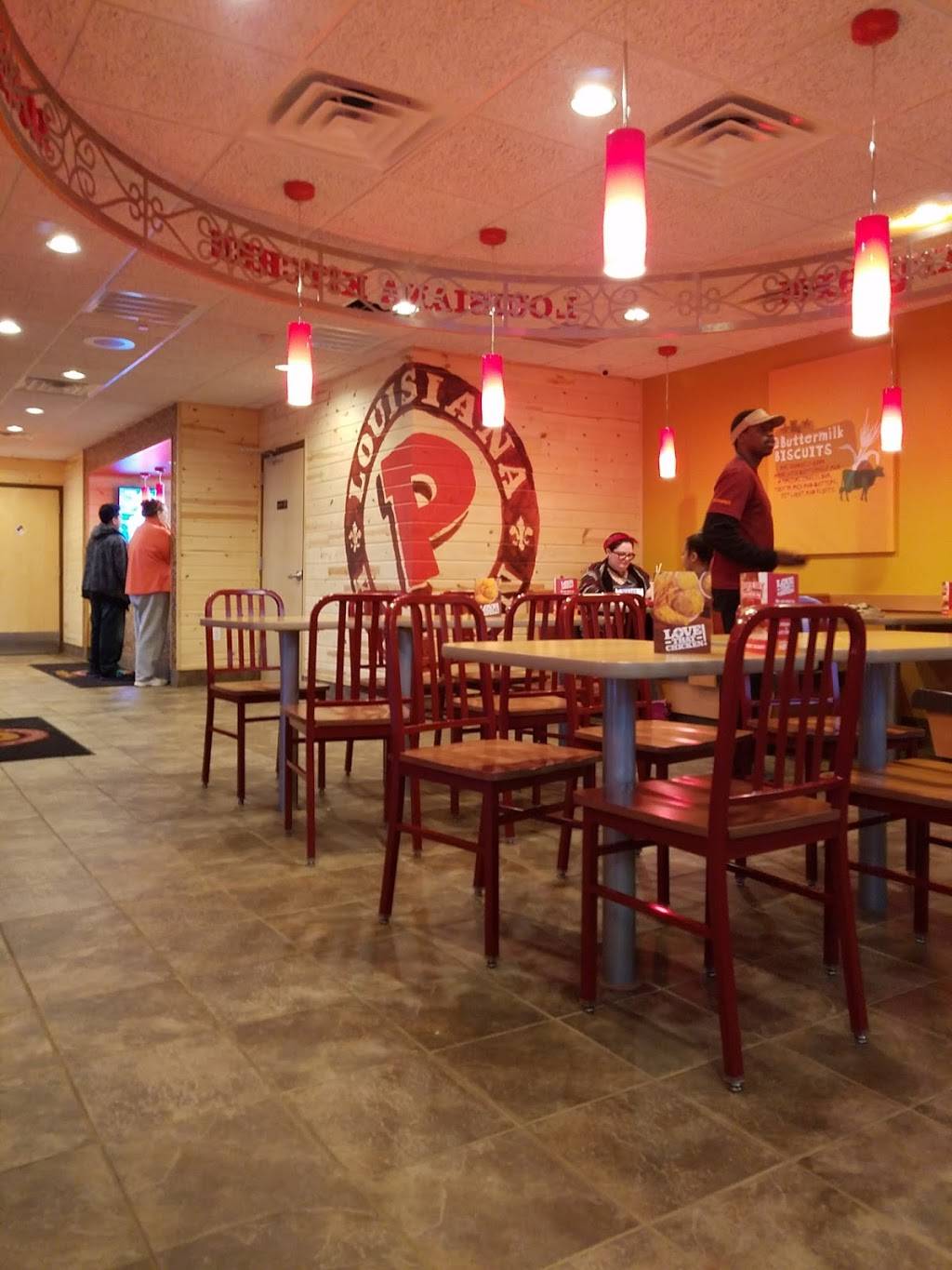 Popeyes Louisiana Kitchen | restaurant | 4270 U.S. 9, Howell, NJ 07731, USA | 7329947324 OR +1 732-994-7324