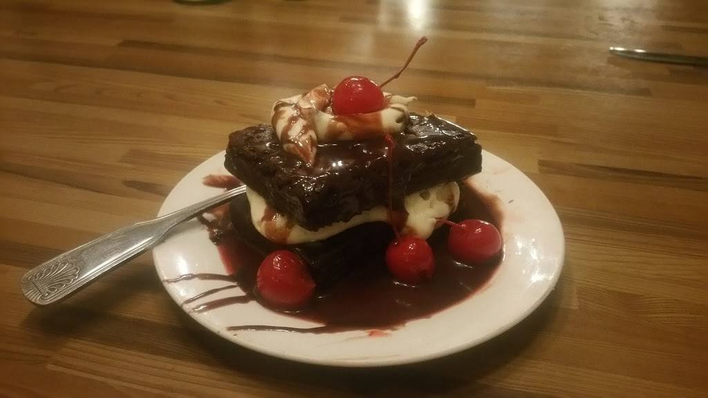 Palermo Pizzeria | restaurant | 2110 Tapo St, Simi Valley, CA 93063, USA | 8055263637 OR +1 805-526-3637