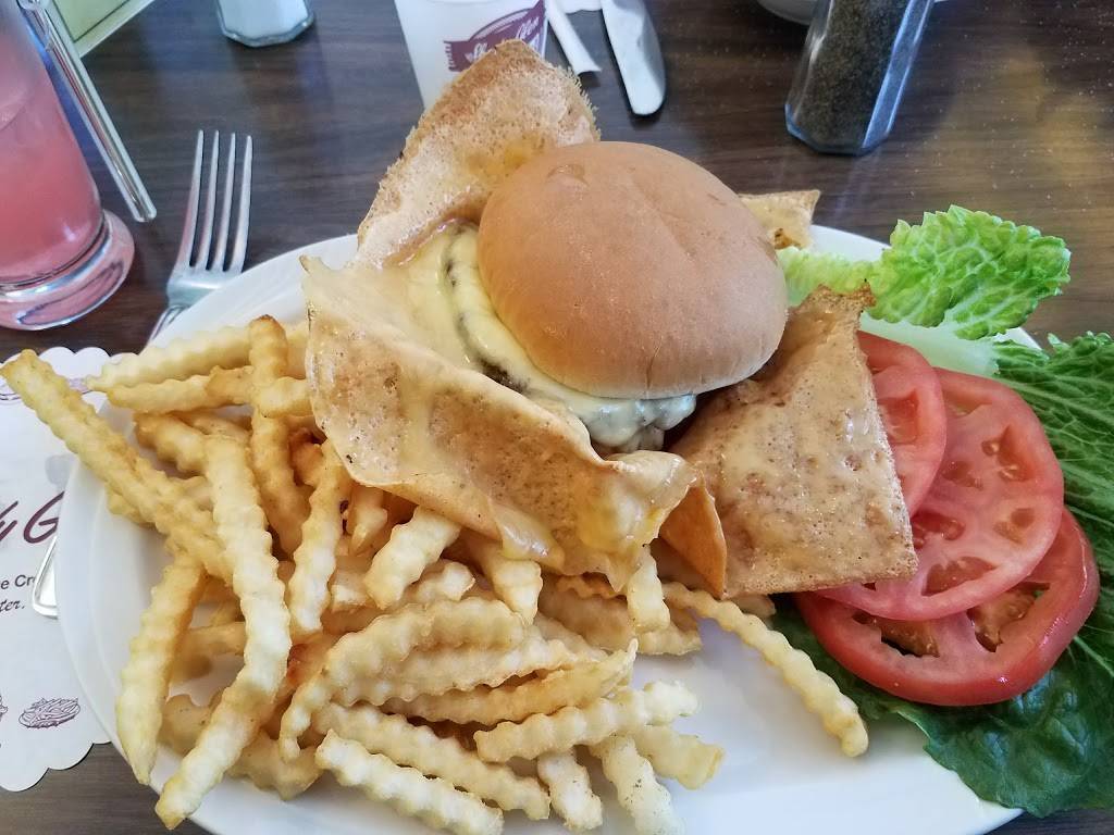 Shady Glen | restaurant | 840 Middle Turnpike E, Manchester, CT 06040, USA | 8606494245 OR +1 860-649-4245