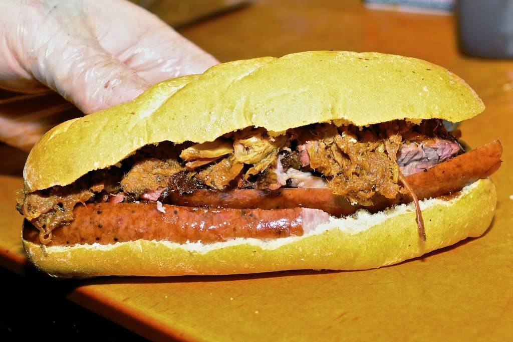 Texas BBQ House | restaurant | 5037 S 24th St, Phoenix, AZ 85040, USA | 6023436447 OR +1 602-343-6447