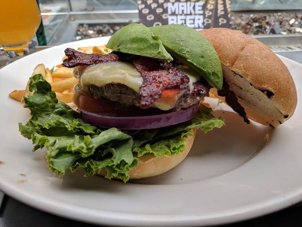 Karl Strauss Brewing Company Costa Mesa | restaurant | 901 A S Coast Dr, Costa Mesa, CA 92626, USA | 7145462739 OR +1 714-546-2739