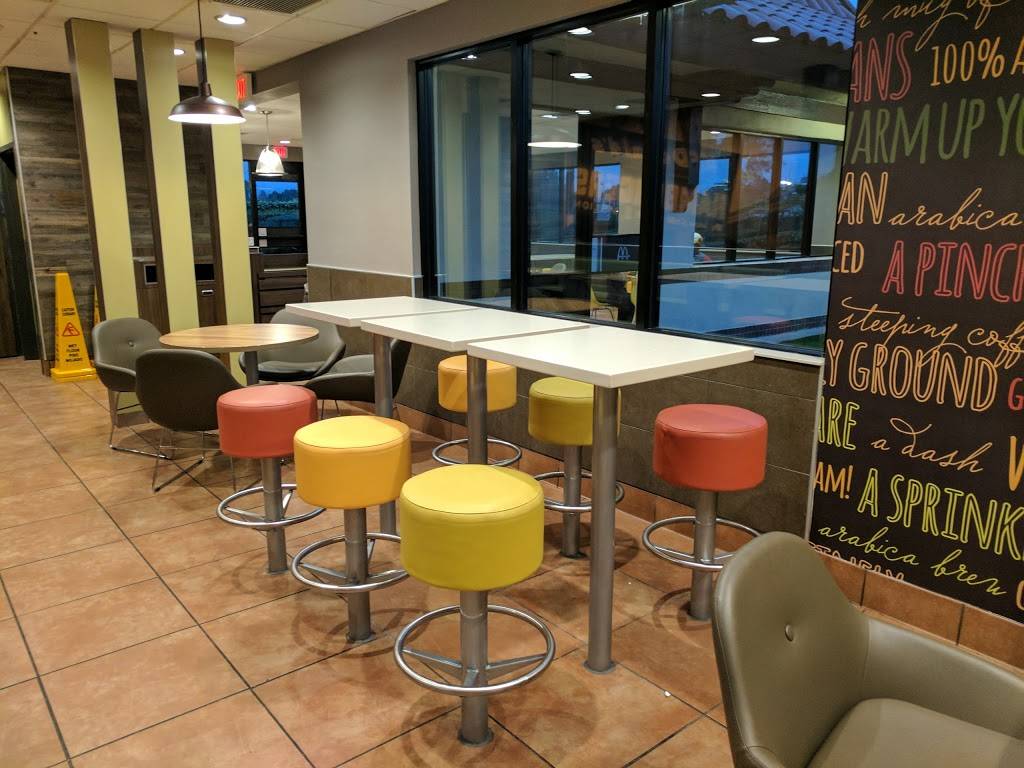 McDonalds | cafe | 1115 Casitas Pass Rd, Carpinteria, CA 93013, USA | 8056847818 OR +1 805-684-7818