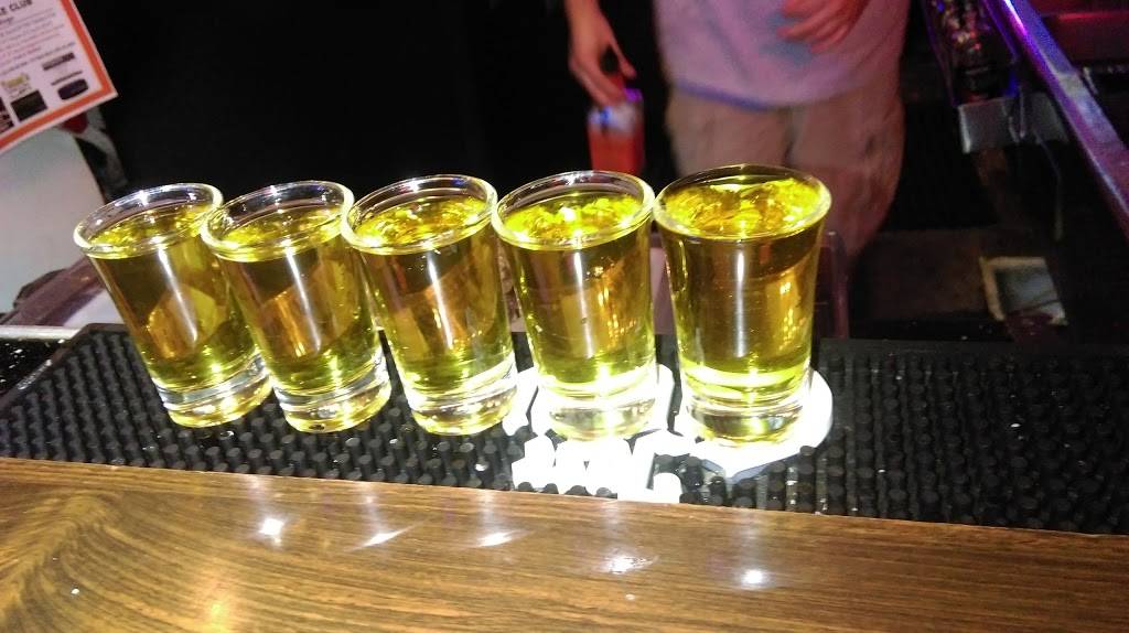 Yukons Tavern & Grill | restaurant | 2731 W Clinton Ave, Fresno, CA 93705, USA | 5594369740 OR +1 559-436-9740