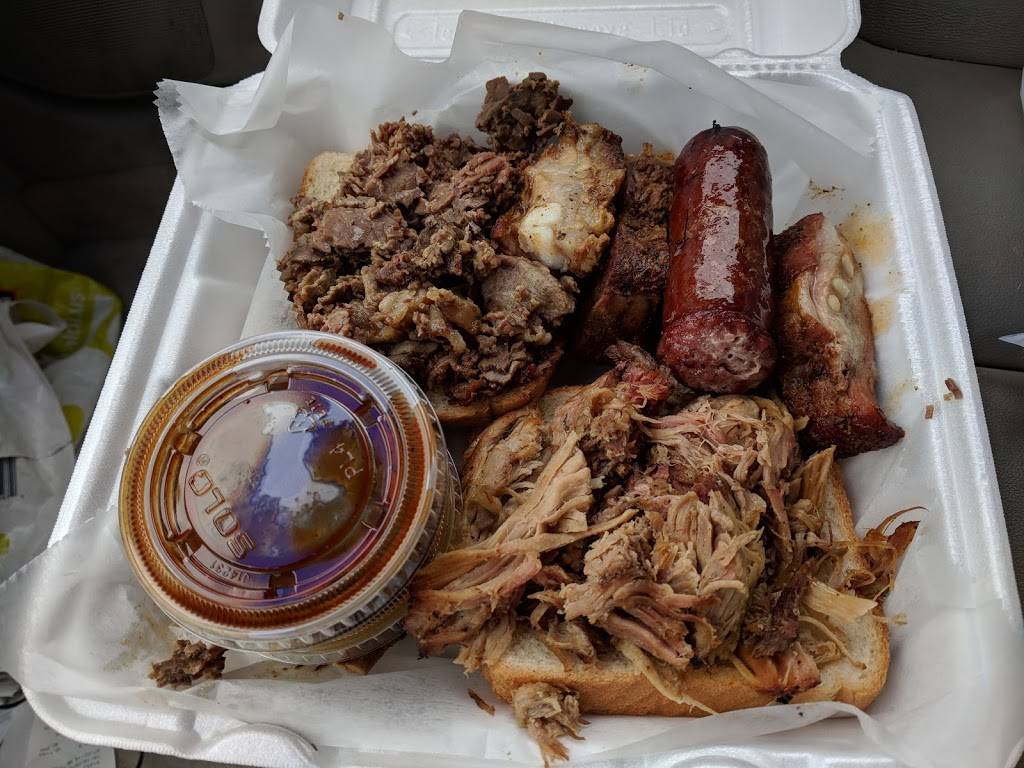 Po Boys | restaurant | 1728, 202 E University Ave, Urbana, IL 61801, USA | 2173672255 OR +1 217-367-2255