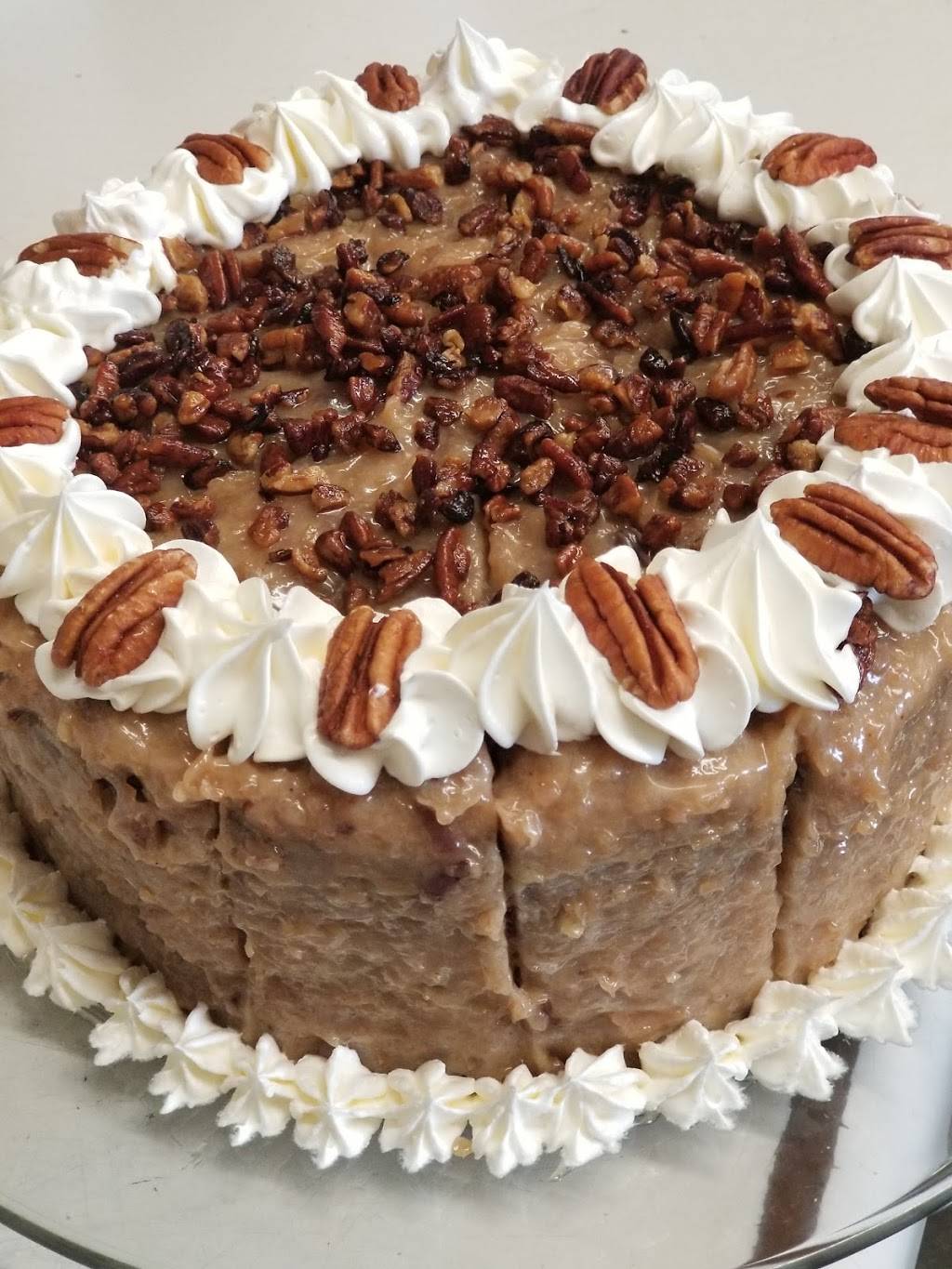 Brunzeez Cafe | restaurant | 209 W Main St, Ava, IL 62907, USA | 6184269822 OR +1 618-426-9822