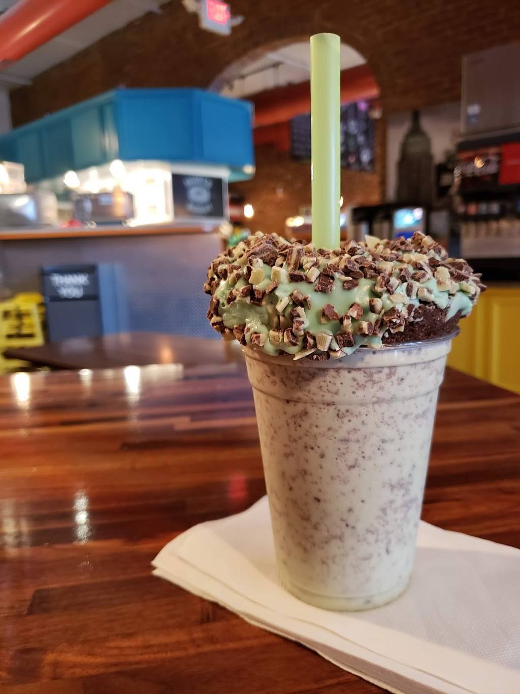 Hurts Donut | bakery | 1111 E Republic Rd #164, Springfield, MO 65807, USA | 4177557574 OR +1 417-755-7574