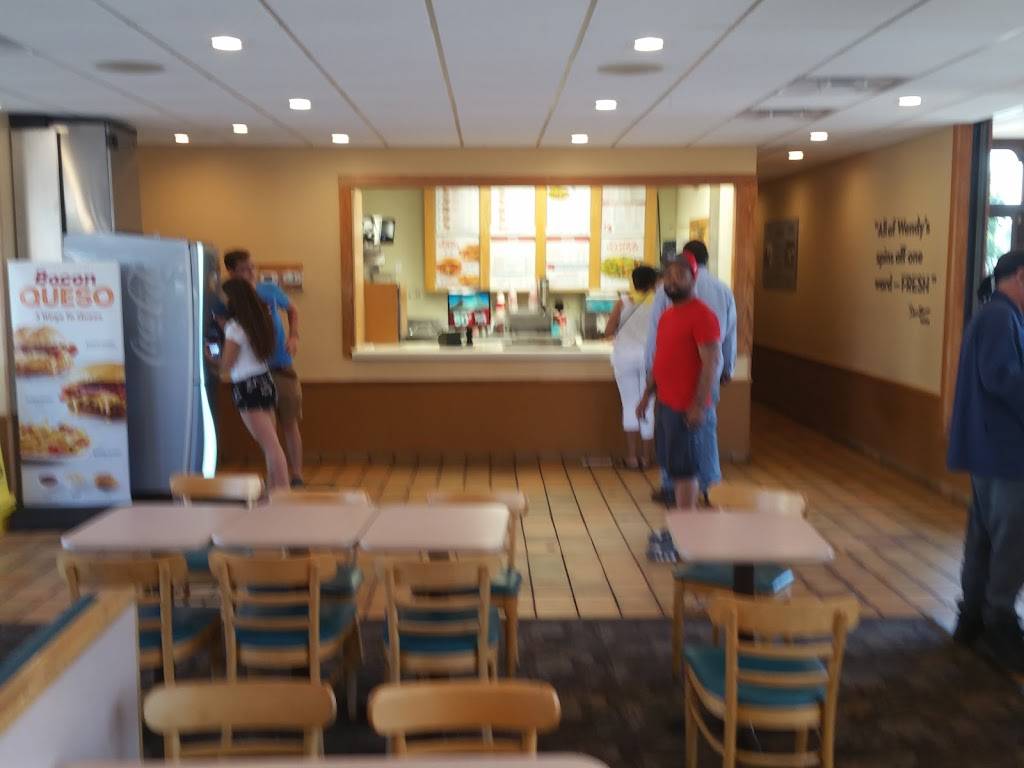 Wendys | restaurant | 7956 N Wayne Rd, Westland, MI 48185, USA | 7344253210 OR +1 734-425-3210