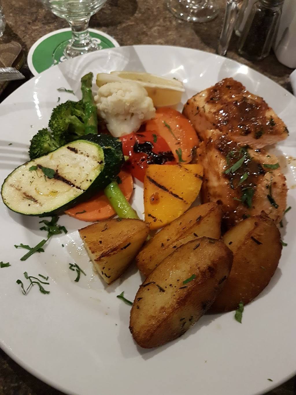 La Scogliera Italian Cuisine | restaurant | 2277 Kingston Rd, Scarborough, ON M1N 1T8, Canada | 4162666767 OR +1 416-266-6767