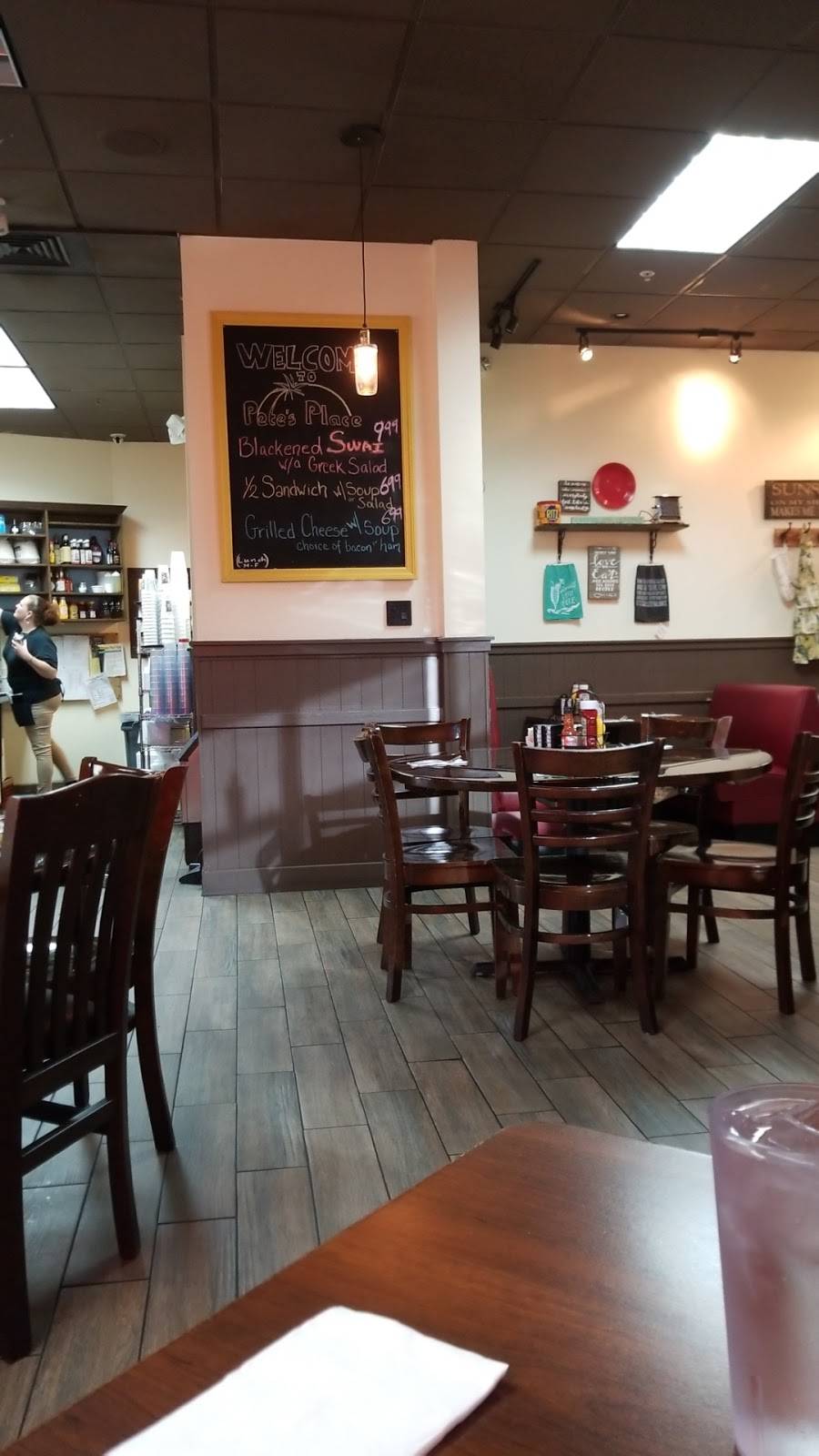 Petes Place | restaurant | 1760 N Jog Rd, West Palm Beach, FL 33411, USA | 5612496667 OR +1 561-249-6667