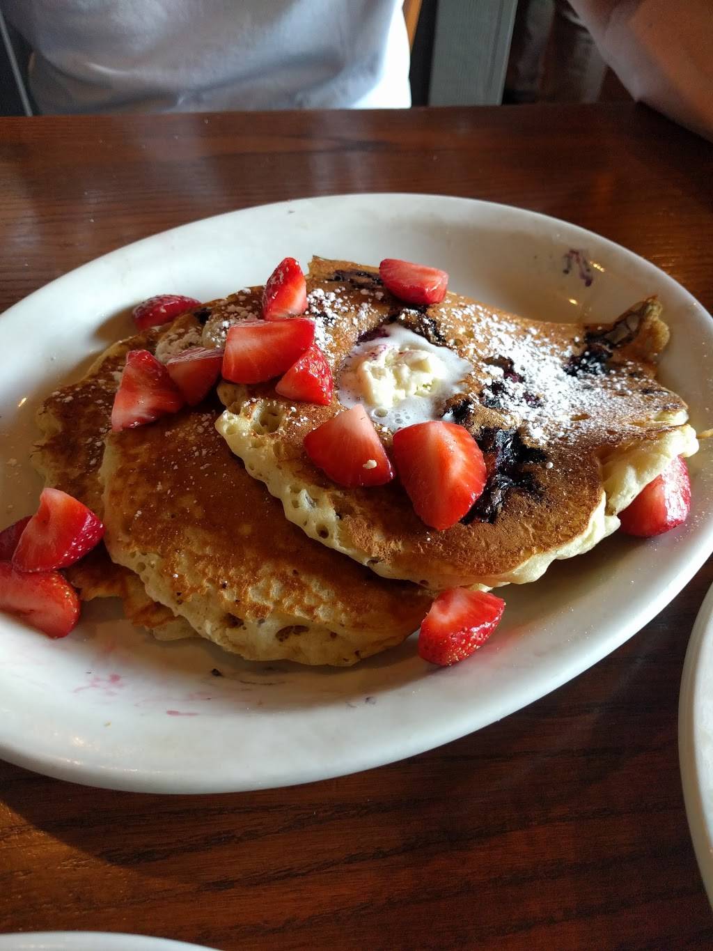 Cracker Barrel Old Country Store | restaurant | 155 N Krome Ave, Florida City, FL 33034, USA | 3052482033 OR +1 305-248-2033