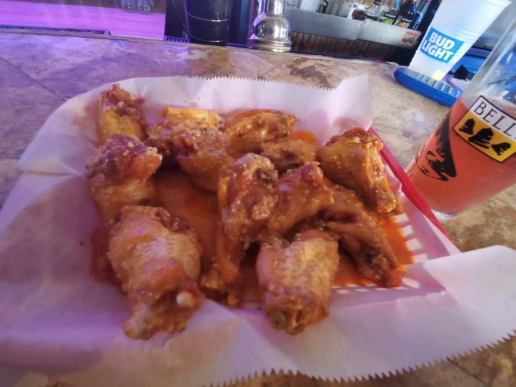 Hula Bar & Grill | restaurant | 759 E Railroad Ave, Verona, PA 15147, USA | 4128286919 OR +1 412-828-6919